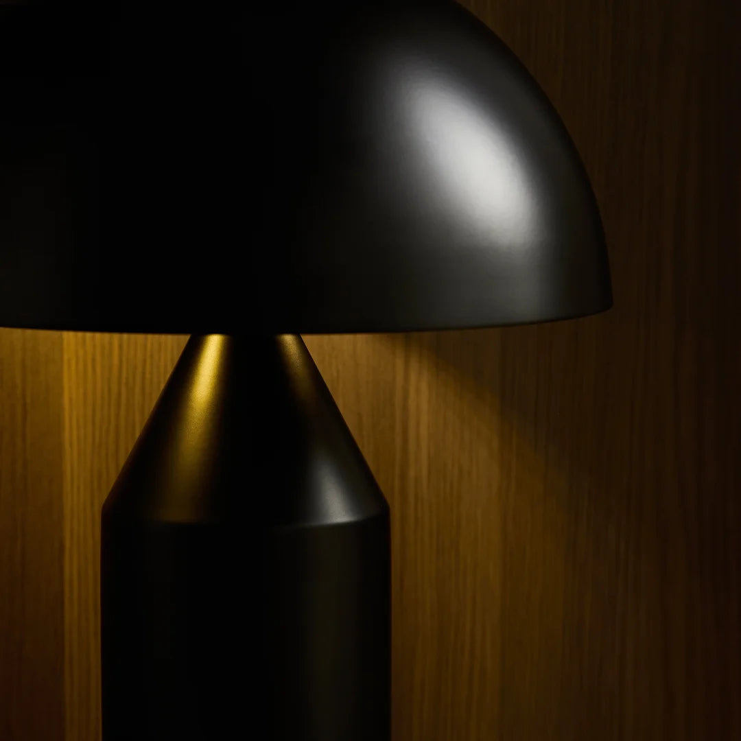 Lampe champignon en métal noir mat