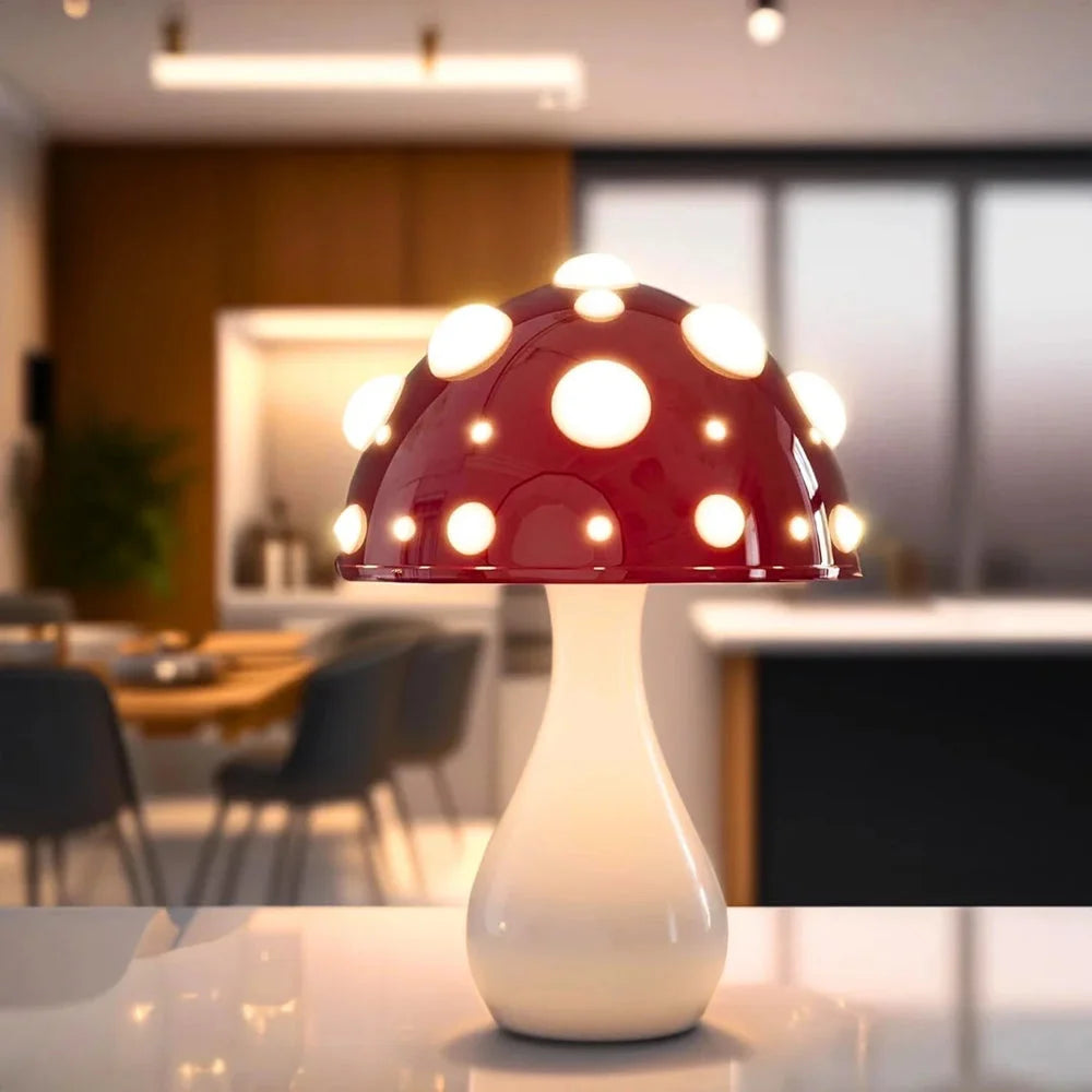 Grande lampe à poser en forme de champignon rouge