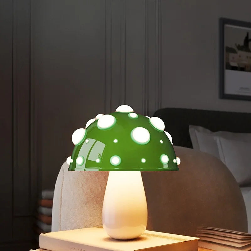 Lampe à poser en forme de champignon vert