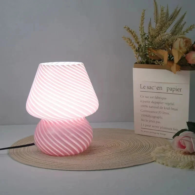 Lampe de chevet champignon rose en verre