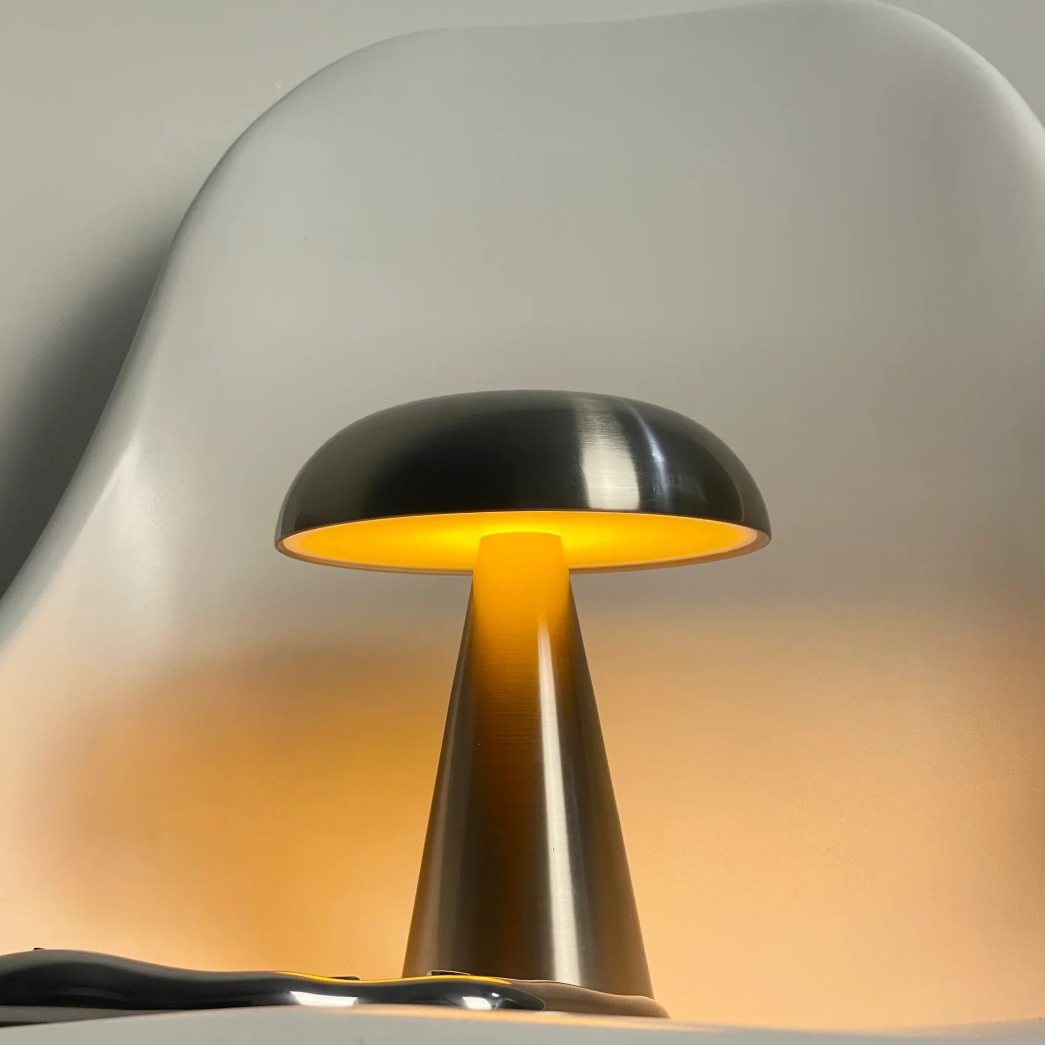 Lampe tactile champignon vintage argentée